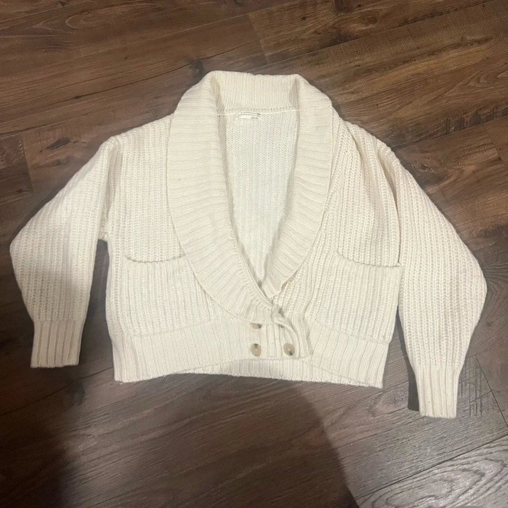Women's Cream Shawl Collar Cropped Knit Sweater
